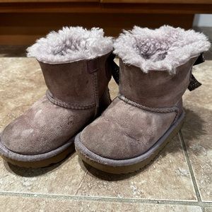 Ugg Toddler Mini Bailey Bow boots • purple